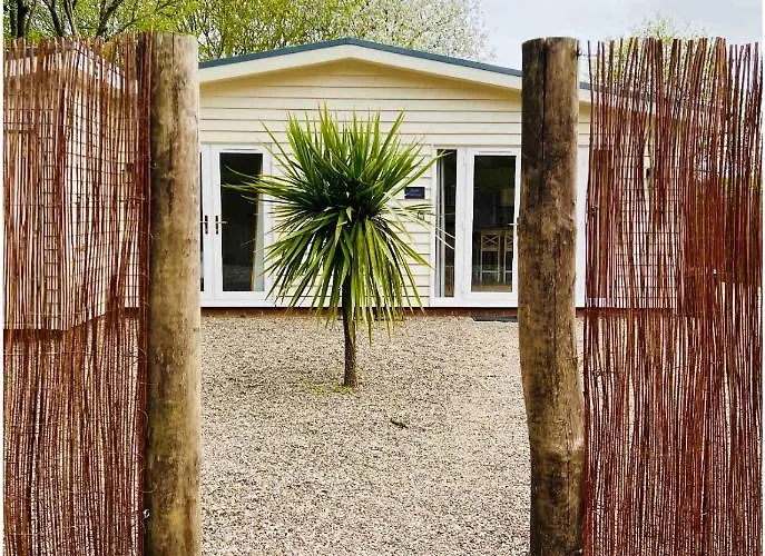 Palm Cottage
